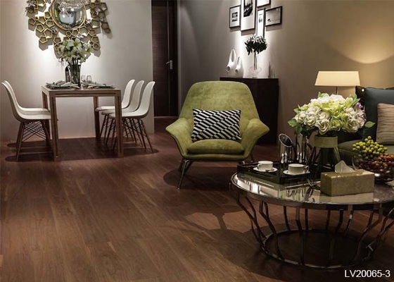 AC4 12mm Water Resistant Laminate Wood Flooring 100% Recyclable